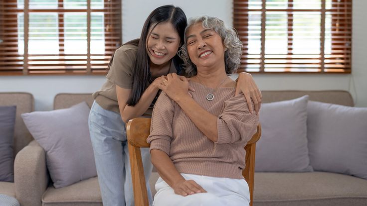 Từ lo cho cha mẹ, con cái nhận ra: Chính mình cũng cần được chăm sóc đúng cách khi về già- Ảnh 2.