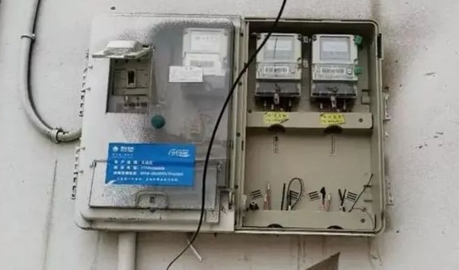 Hoá đơn tiền điện từ 700 nghìn vọt lên 70 triệu sau một tháng chủ nhà đóng cửa về quê: Thủ phạm lộ diện gây sốc- Ảnh 2.