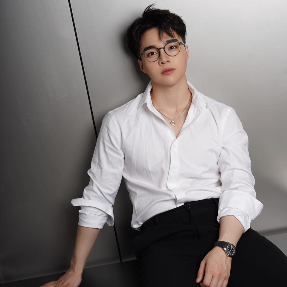 Tràn ngập video "bóc phốt", chuyện gì đang xảy ra với Tun Phạm? - Ảnh 1.