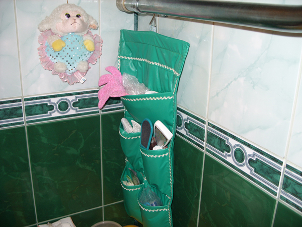 5 thứ KHÔNG đặt trong nhà vệ sinh vì hút năng lượng xấu, gần như gia đình nào cũng mắc ít nhất 1 món- Ảnh 3.