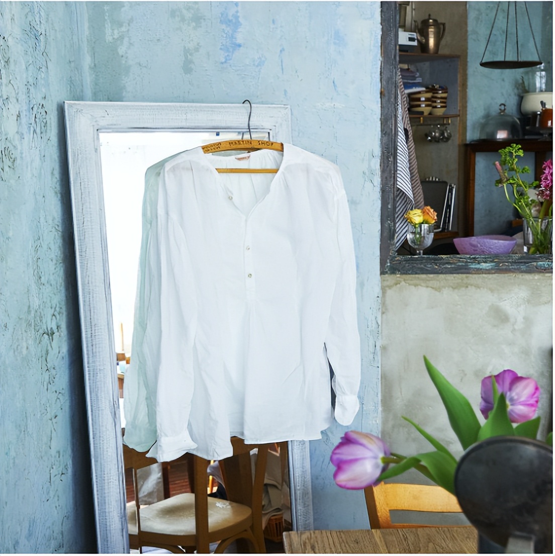 Nhật ký dọn dẹp – Ngày 1: Tôi vứt chiếc áo không mặc suốt 3 năm và thấy lòng nhẹ hẳn- Ảnh 1.