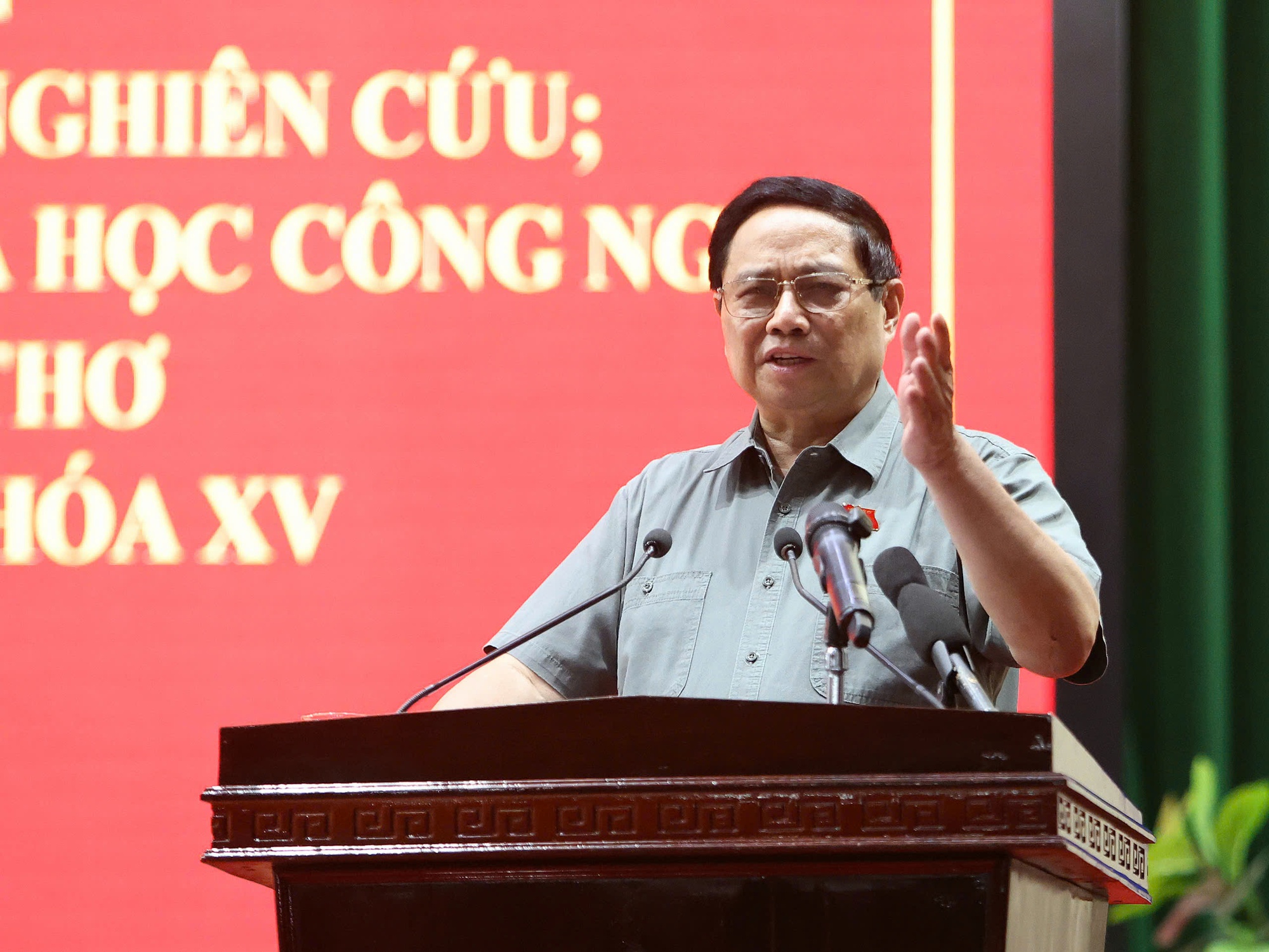 Thủ tướng Phạm Minh Chính: Dành 7.000 tỉ đồng xây trường nội trú cho học sinh- Ảnh 2.