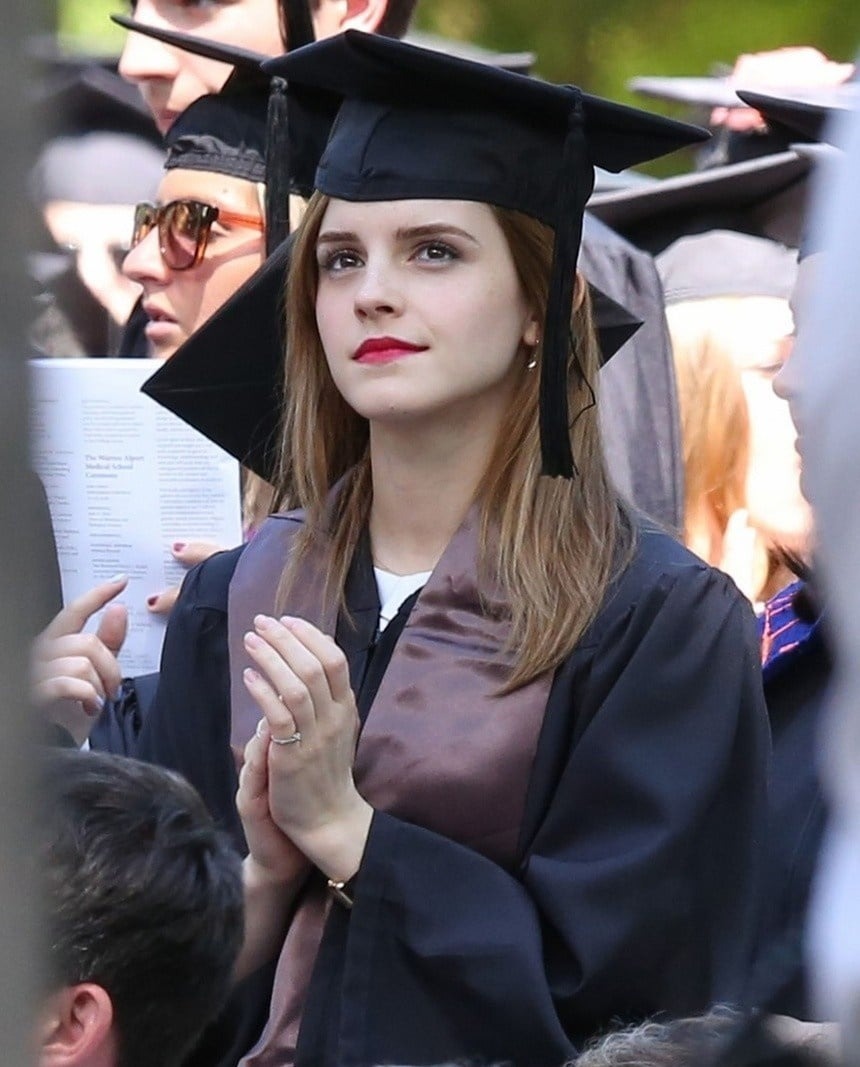 Emma Watson "tự hủy", hỏng luôn cả hình tượng ngọc nữ nức tiếng showbiz - Ảnh 5. Emma Watson "tự hủy", hỏng luôn cả hình tượng ngọc nữ nức tiếng showbiz - Ảnh 5.