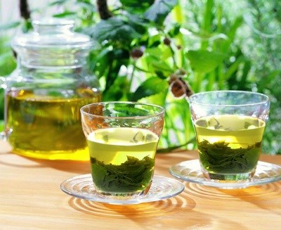 Loại lá bán đầy chợ Việt, vốn là "thức uống của người nghèo" đang khiến thế giới chi gần 100 triệu USD nhập khẩu trong nửa đầu năm - Ảnh 1. Loại lá bán đầy chợ Việt, vốn là "thức uống của người nghèo" đang khiến thế giới chi gần 100 triệu USD nhập khẩu trong nửa đầu năm - Ảnh 1.