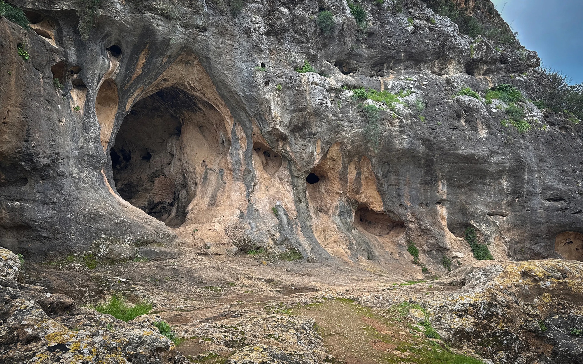 Tìm ra con lai “F1” của người hiện đại và một loài khác ở Israel? - Ảnh 1.