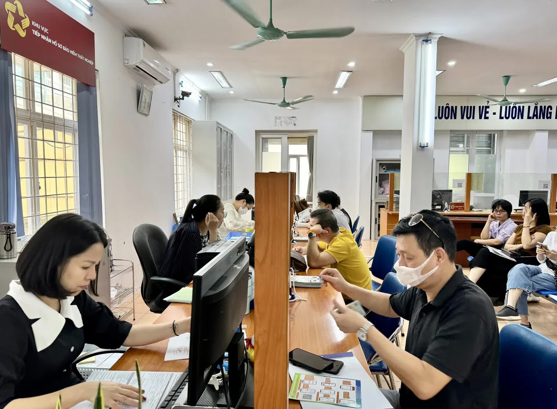 Những ai không thuộc diện đóng bảo hiểm thất nghiệp? - Ảnh 1.