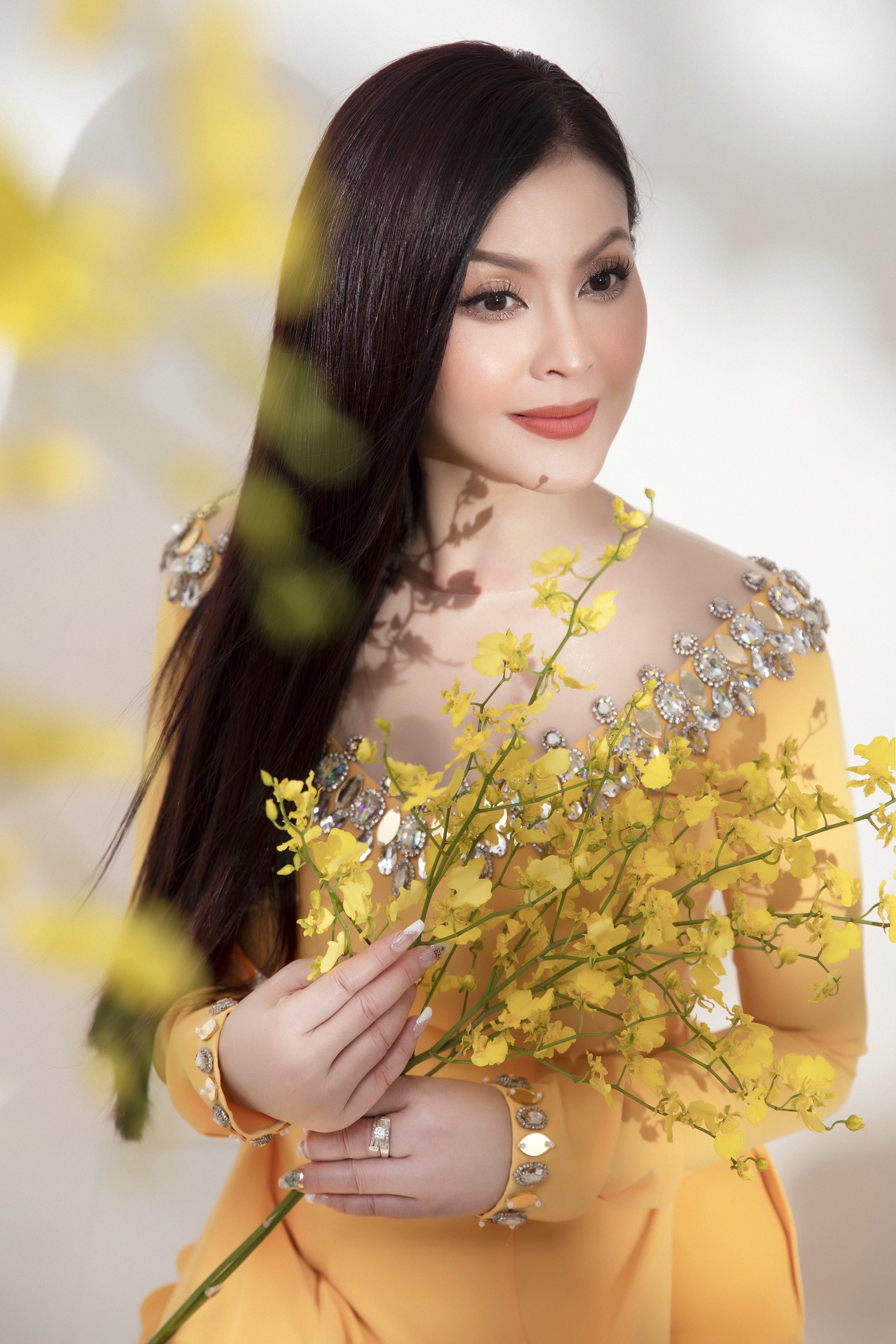  Cuộc sống lẻ bóng của nữ nghệ sĩ đình đám ở tuổi U50 - Ảnh 2.