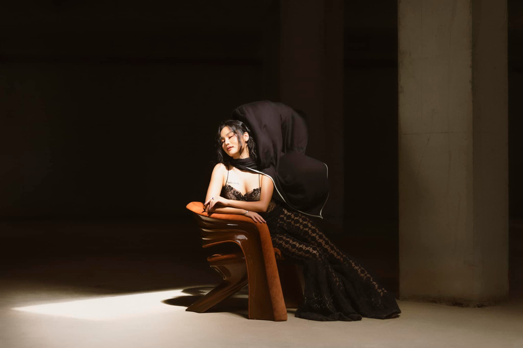 Bất ngờ với "danh tính" của fashionista Việt quen mặt tại show Dior, Chanel: Là ái nữ của "ông trùm ô tô" khét tiếng - Ảnh 20.