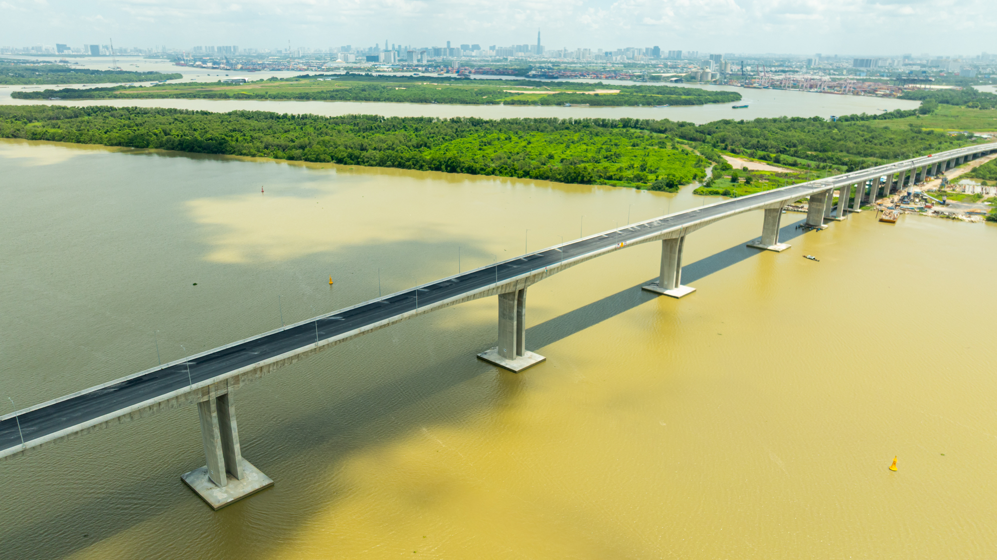 Ngắm cầu lớn nhất đường 75.000 tỷ sắp hoàn thành, hàng loạt dự án ở Đồng Nai sẽ chỉ còn cách phường Sài Gòn 30 phút- Ảnh 2.