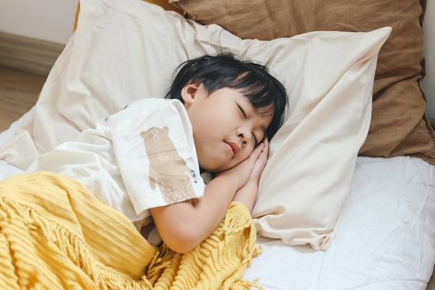 Khoa học chứng minh: Trẻ ngủ nhiều có 3 khác biệt rõ rệt về trí não so với trẻ ngủ ít- Ảnh 2.