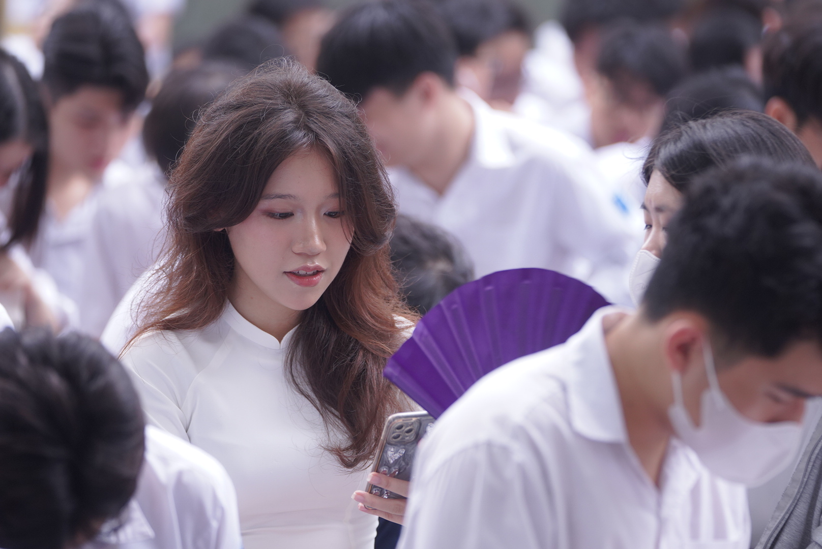 Môn Toán gây sốc: Điểm 10 tăng hơn 500 bài so với năm ngoái nhưng cũng là môn nhiều điểm liệt nhất- Ảnh 2.