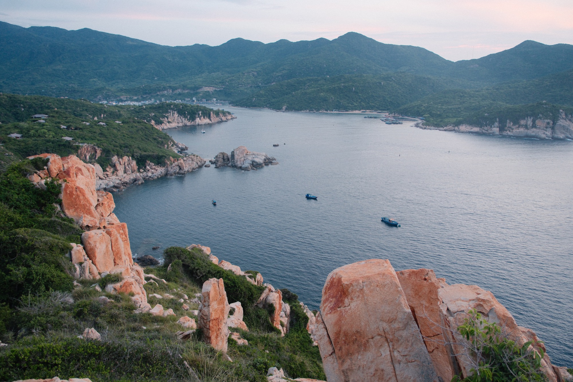 Khu biệt thự mới trên vịnh Vĩnh Hy - định nghĩa mới của xa xỉ: Nơi từng khoảnh khắc được chạm bằng nghệ thuật sống tối thượng- Ảnh 5.