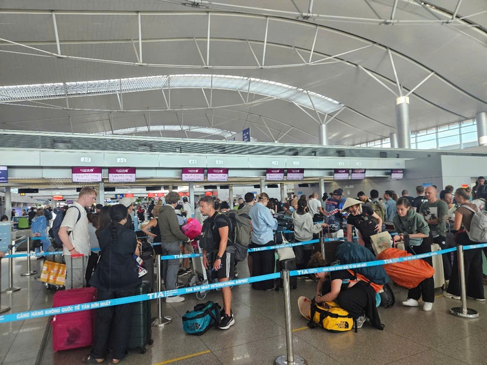 Mua tour trọn gói đi Úc, khách méo mặt vì chuyến bay bị delay… 2 ngày!- Ảnh 1.