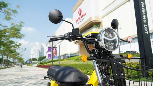 Hạn chế xe máy xăng ở Hà Nội: Xe điện cho shipper là đây, 2 phút có pin đầy, đi cả ngày không lo chờ sạc- Ảnh 4.