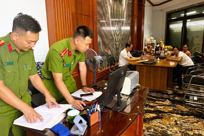 Công an Thanh Hóa thông tin khám nhà trùm giang hồ Ý "ẻng"- Ảnh 1.