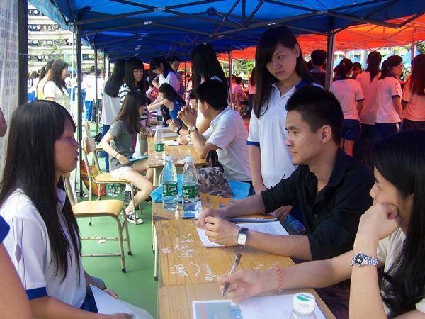 Sau khi biết điểm thi, đừng làm 3 việc này kẻo 4 năm đại học tụt dốc không phanh, thậm chí tiếc cả thanh xuân- Ảnh 2. Sau khi biết điểm thi, đừng làm 3 việc này kẻo 4 năm đại học tụt dốc không phanh, thậm chí tiếc cả thanh xuân- Ảnh 2.