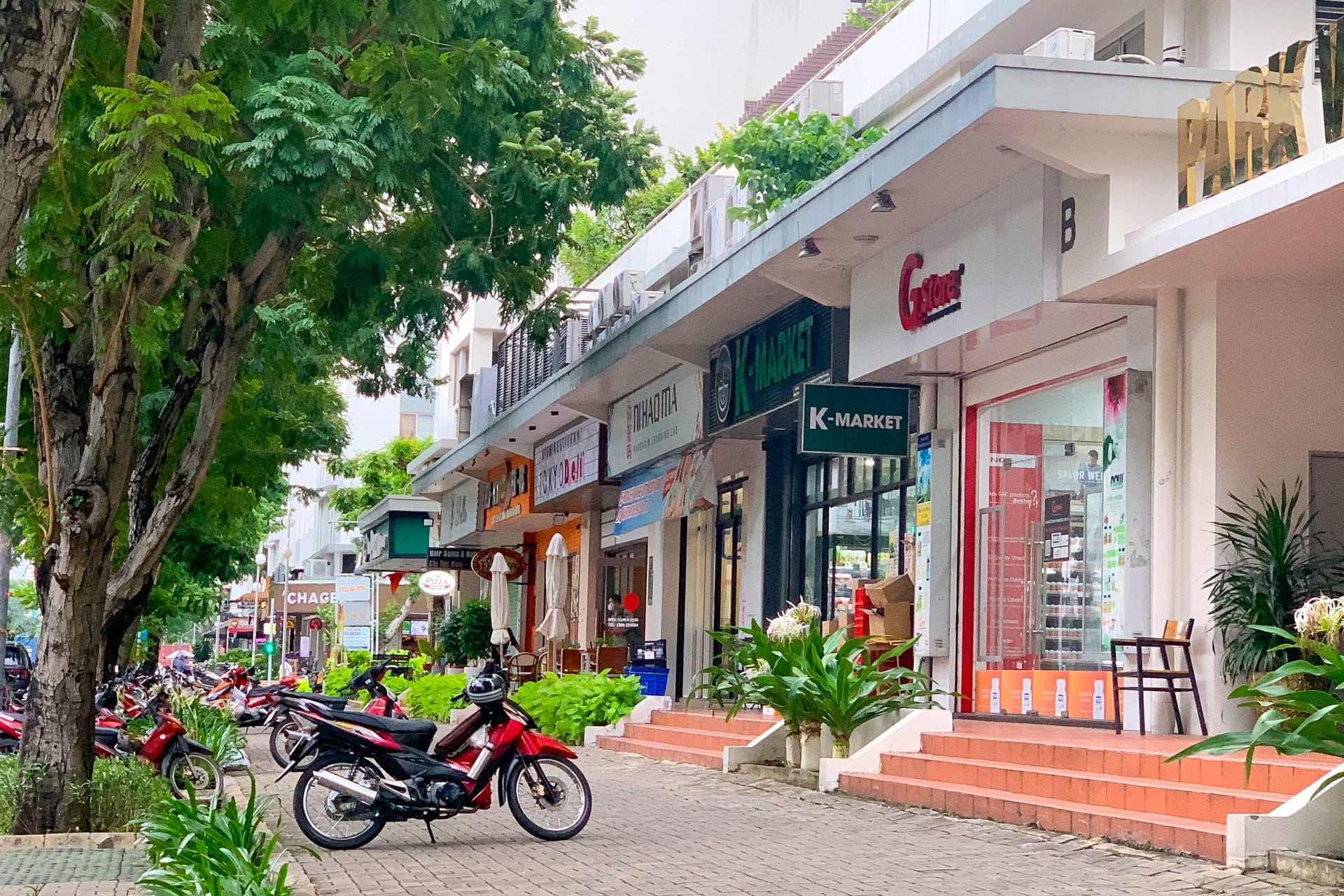 Cận cảnh cửa hàng đầu tiên của Chagee tại khu nhà giàu TP.HCM, giá thuê chỉ bằng ⅕ ở đường Đồng Khởi