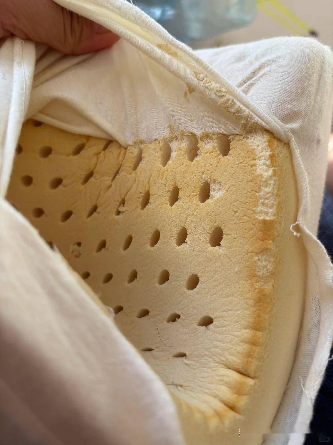 Đừng ham rẻ khi mua 4 món đồ này, không chỉ mang rác về nhà mà còn hại thân- Ảnh 4.