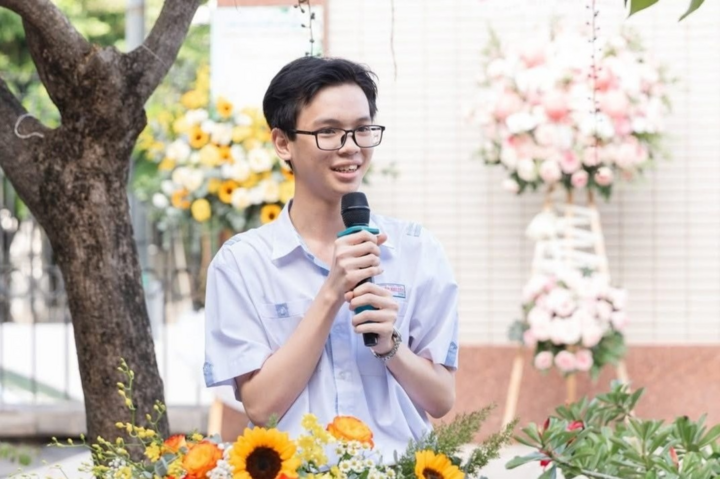 Dàn thủ khoa toàn quốc 2025 chọn trường đại học nào?
