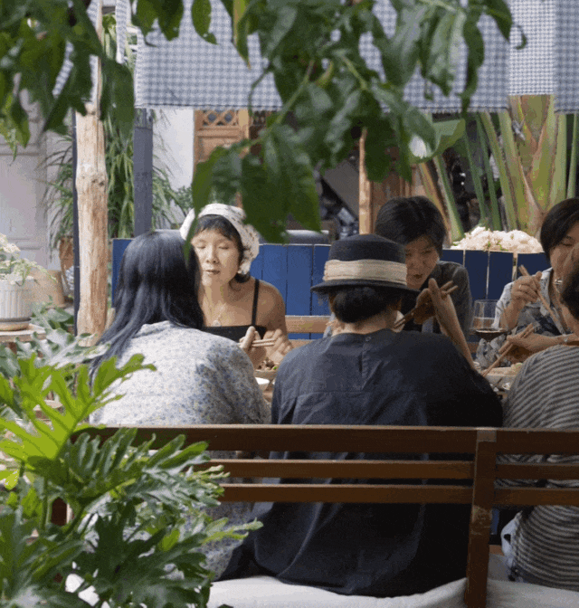 Bỏ phố về làng, cặp vợ chồng chỉ làm 3 ngày mỗi tuần, sống "một kiểu giàu có" nhiều người mơ ước - Ảnh 9. Bỏ phố về làng, cặp vợ chồng chỉ làm 3 ngày mỗi tuần, sống "một kiểu giàu có" nhiều người mơ ước - Ảnh 9.