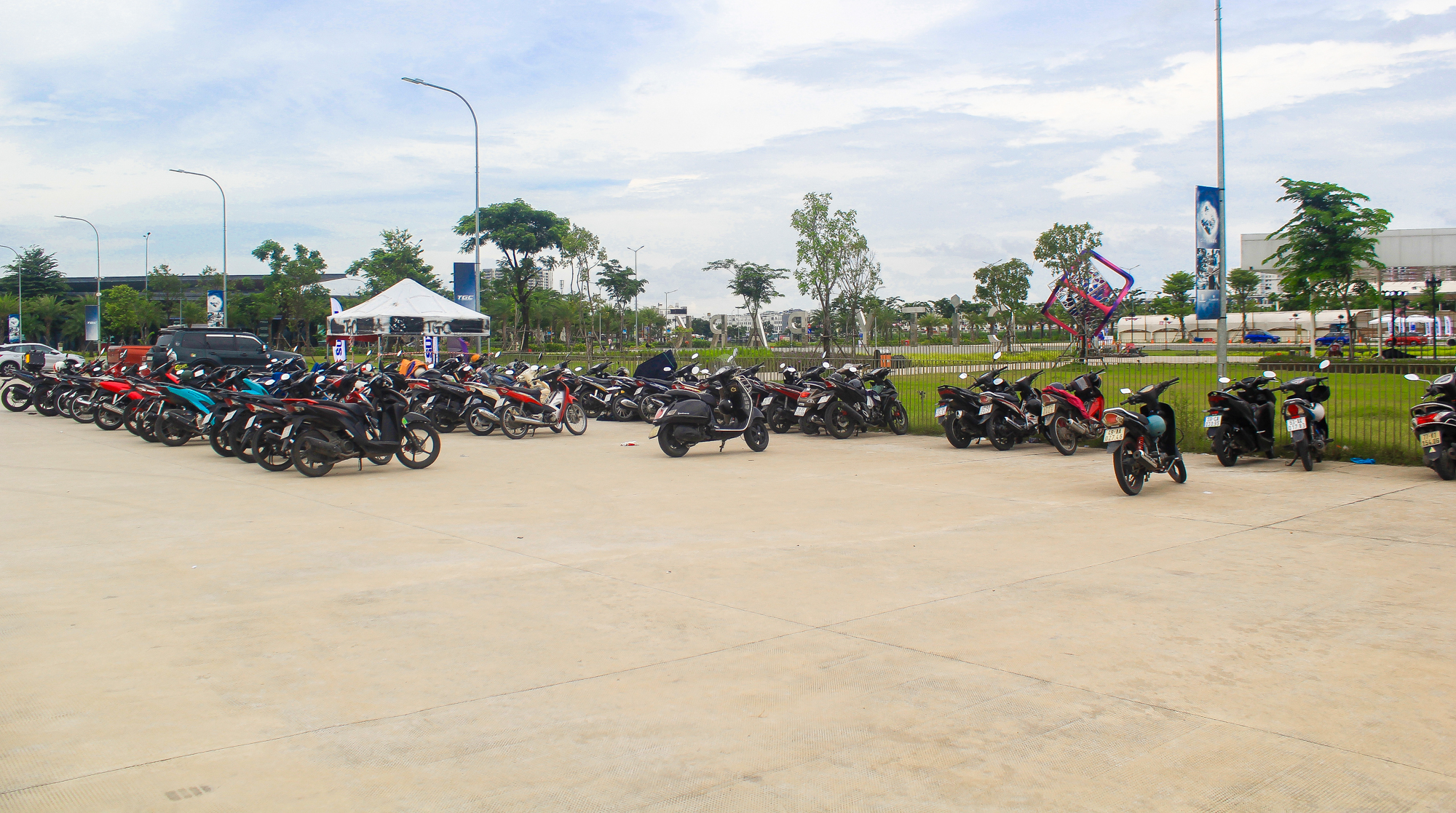 Khu đô thị có bãi đỗ xe rộng bằng công viên Đầm Sen, quảng trường chứa được 40.000 người- Ảnh 5. Khu đô thị có bãi đỗ xe rộng bằng công viên Đầm Sen, quảng trường chứa được 40.000 người- Ảnh 5.