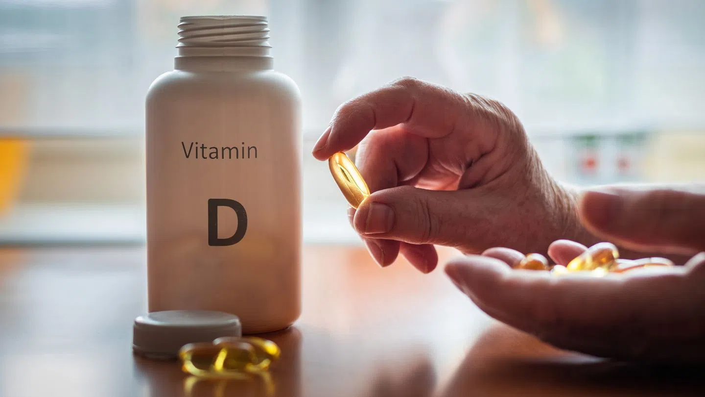 Có nên tiếp tục uống vitamin D vào mùa hè không? Đây là những gì chuyên gia muốn bạn biết