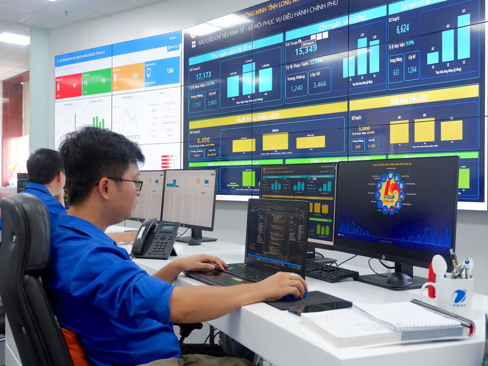 Hỗ trợ người làm công tác chuyên trách về chuyển đổi số 5 triệu đồng/tháng - Ảnh 1.