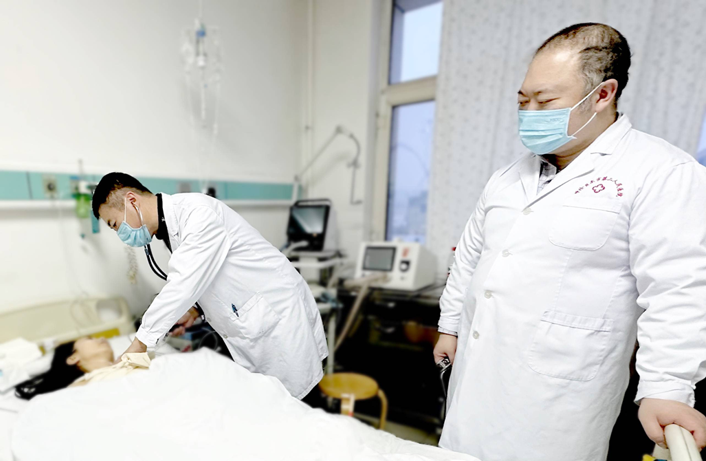 Bà mẹ trẻ mắc ung thư phổi giai đoạn cuối do không làm 1 việc khi nấu ăn để không đánh thức con đang ngủ- Ảnh 1.