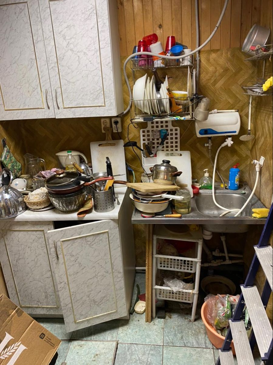 Mẹ chồng từng nói tôi hoang phí vì vứt đồ – nhưng dọn nhà lại là điều giúp tôi đổi đời- Ảnh 2. Mẹ chồng từng nói tôi hoang phí vì vứt đồ – nhưng dọn nhà lại là điều giúp tôi đổi đời- Ảnh 2.