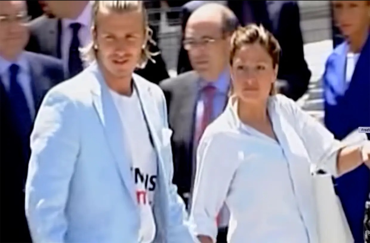 Sự thật đằng sau hình ảnh hoàn hảo nhà Beckham: Victoria cao tay giúp chồng vượt qua sóng gió