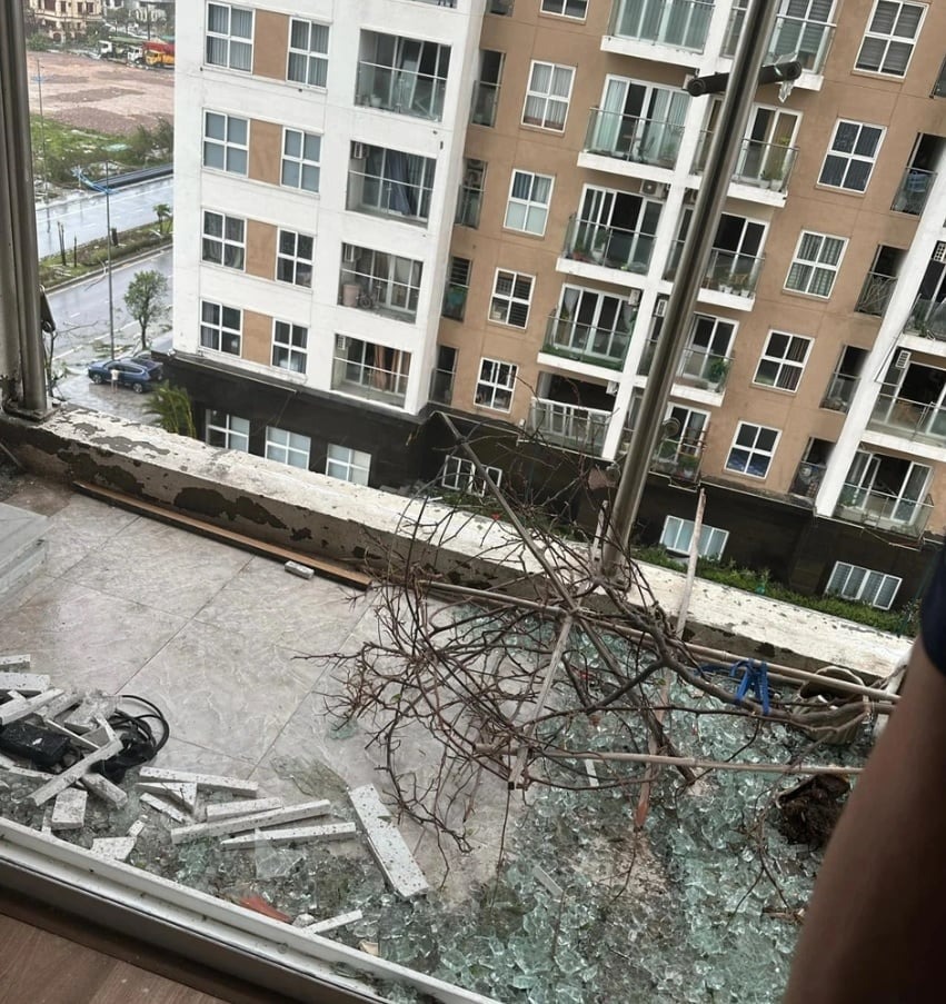 Cảnh báo: Người ở chung cư ĐỪNG làm điều này khi bão đến, nguy hiểm chết người, tan nát cả nhà- Ảnh 1.