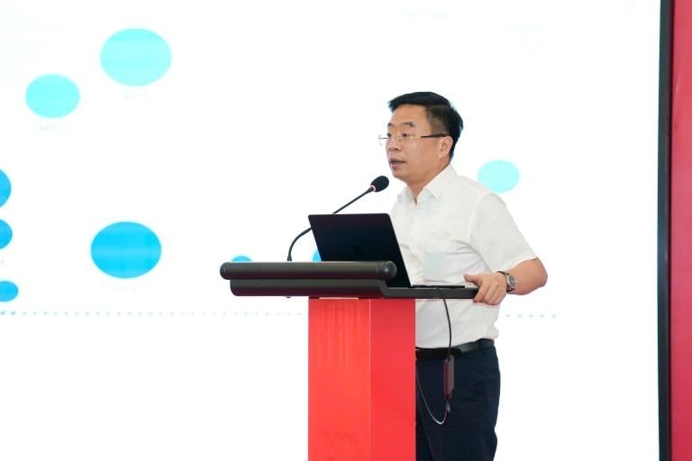 Tập đoàn dệt may Vinatex báo lãi bán niên cao nhất 3 năm, tăng 112% so với cùng kỳ
