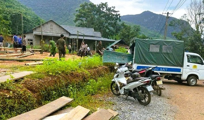 Di dời khẩn cấp 39 hộ dân ra khỏi vùng nguy hiểm tránh bão số 3 (Wipha)- Ảnh 1. Di dời khẩn cấp 39 hộ dân ra khỏi vùng nguy hiểm tránh bão số 3 (Wipha)- Ảnh 1.