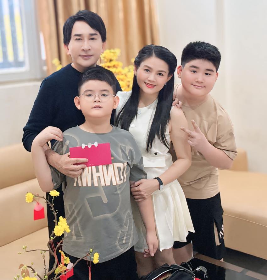 Chuyện tình sóng gió của "vua cải lương" đào hoa và vợ 3 trẻ đẹp, là ngôi sao nổi tiếng- Ảnh 3.