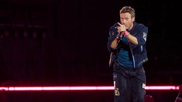 Coldplay thắng đậm sau màn “kiss cam vụng trộm công sở", ca khúc ra mắt 25 năm lội ngược dòng chưa từng có- Ảnh 5.