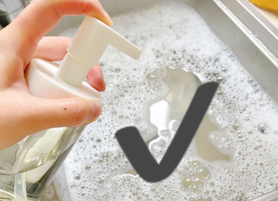 Khuyên bạn bỏ ngay 5 thói quen rửa bát "tiêm chất độc vào cơ thể", nhiều gia đình mắc phải mà không biết- Ảnh 2.