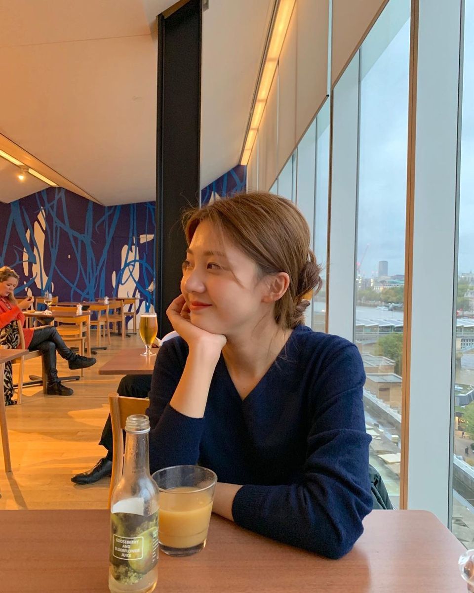 Tôi tưởng mình chỉ vứt đi một chiếc túi, nhưng hóa ra đã buông bỏ cả cách chi tiêu khiến mình mệt mỏi- Ảnh 4. Tôi tưởng mình chỉ vứt đi một chiếc túi, nhưng hóa ra đã buông bỏ cả cách chi tiêu khiến mình mệt mỏi- Ảnh 4.