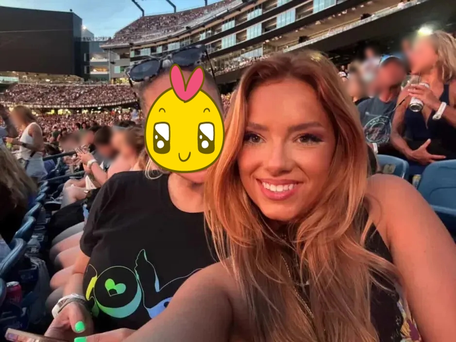 "Ai chơi dại thì người đó nhận kết cục" -  cô gái quay và phát tán clip kiss cam của CEO Andy Byron lên tiếng giữa làn sóng chỉ trích- Ảnh 4.