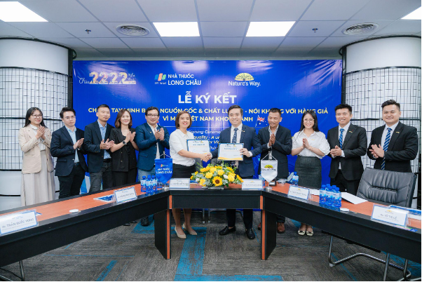 Long Châu bắt tay kiến tạo hệ sinh thái ‘liên minh minh bạch’ vì sức khỏe cộng đồng- Ảnh 2.
