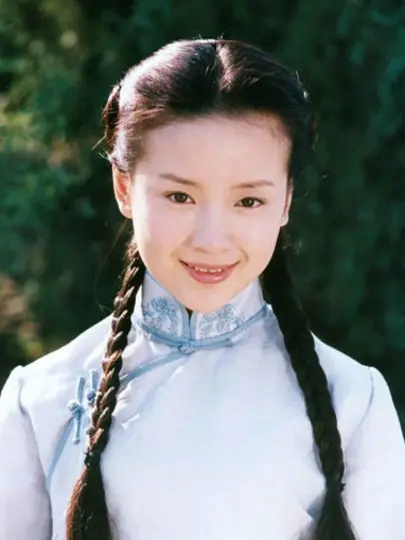 Hơn 20 năm trước, từng có một ngọc nữ không cần trang điểm và ăn diện cầu kỳ vẫn "vượt mặt" Lưu Diệc Phi- Ảnh 11.