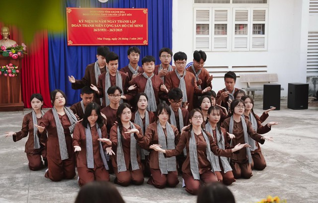 Ngôi trường vừa đón cầu truyền hình Olympia: Sinh ra từ biển, trùng tên với 7 trường THPT chuyên khác trên khắp cả nước- Ảnh 8.