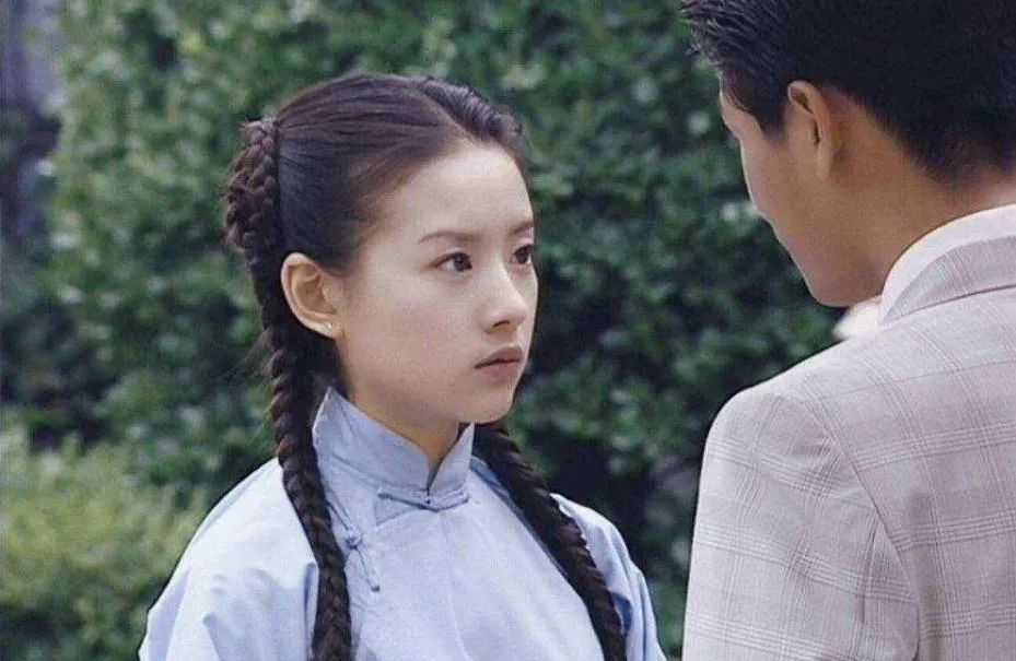 Hơn 20 năm trước, từng có một ngọc nữ không cần trang điểm và ăn diện cầu kỳ vẫn "vượt mặt" Lưu Diệc Phi- Ảnh 10.