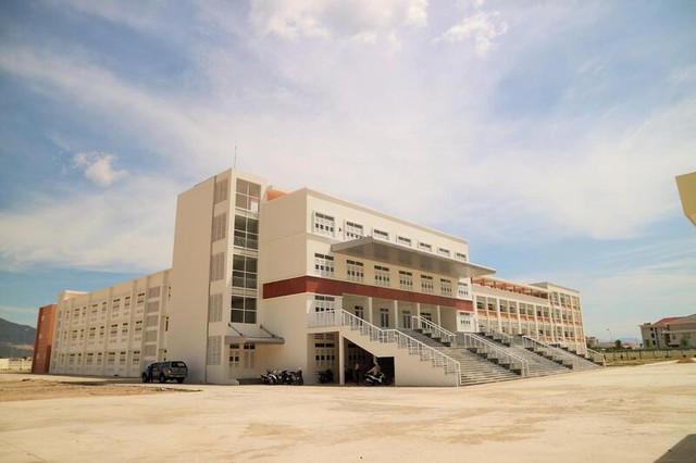 Ngôi trường vừa đón cầu truyền hình Olympia: Sinh ra từ biển, trùng tên với 7 trường THPT chuyên khác trên khắp cả nước- Ảnh 4.