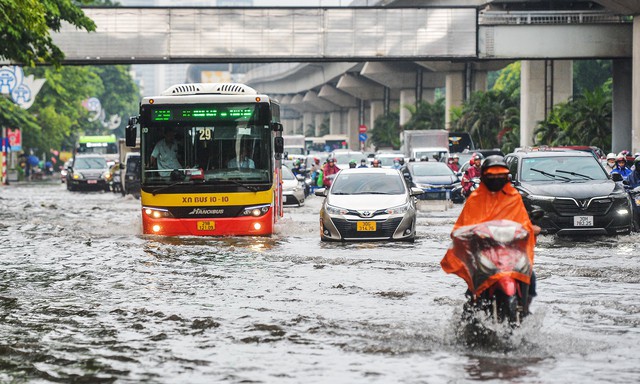 Ngày mai, miền Bắc tiếp tục mưa to đến rất to- Ảnh 1.