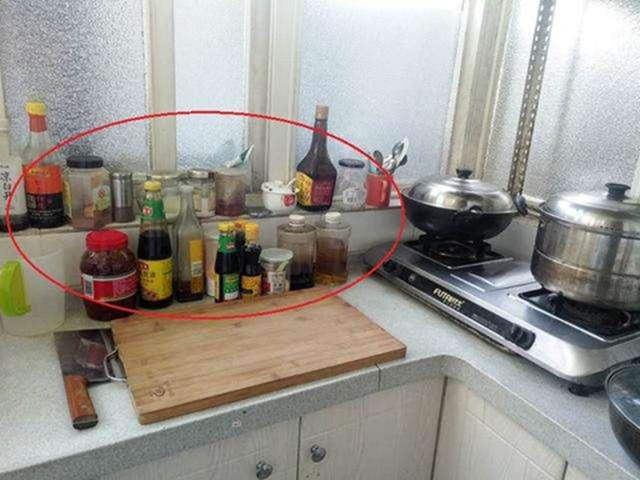 Gia vị để cạnh bếp là sai? Hóa ra nên đặt thế này mới đúng- Ảnh 1.