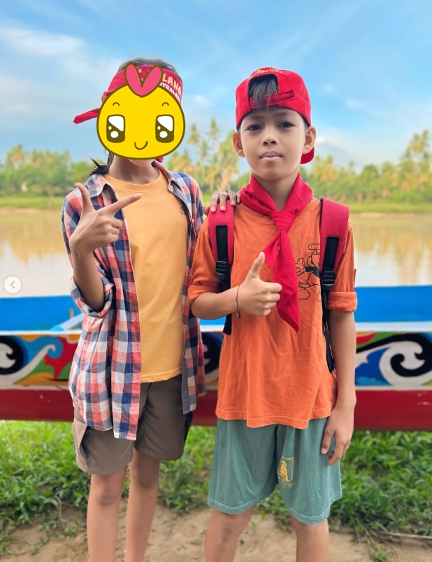 Cậu bé 11 tuổi tiết lộ sự thật về điệu nhảy trên mũi thuyền gây sốt toàn cầu: Cuộc sống hiện tại gây chú ý- Ảnh 4.