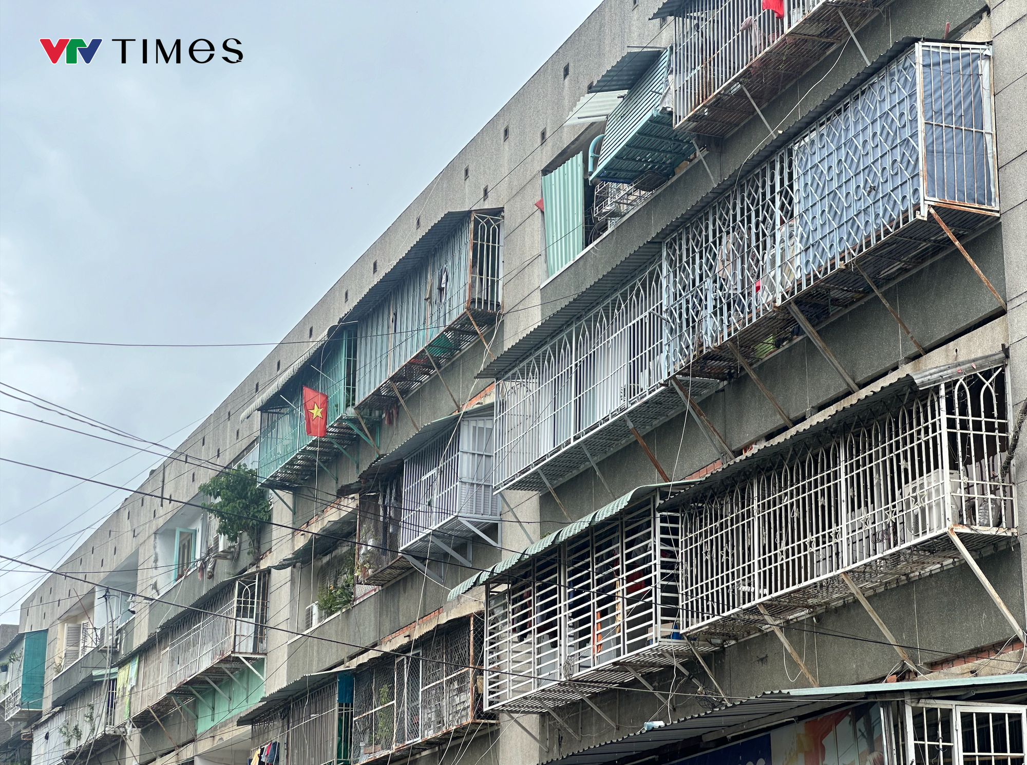 TP Hồ Chí Minh: Gấp rút tháo “chuồng cọp”, mở đường thoát nạn- Ảnh 1. TP Hồ Chí Minh: Gấp rút tháo “chuồng cọp”, mở đường thoát nạn- Ảnh 1.