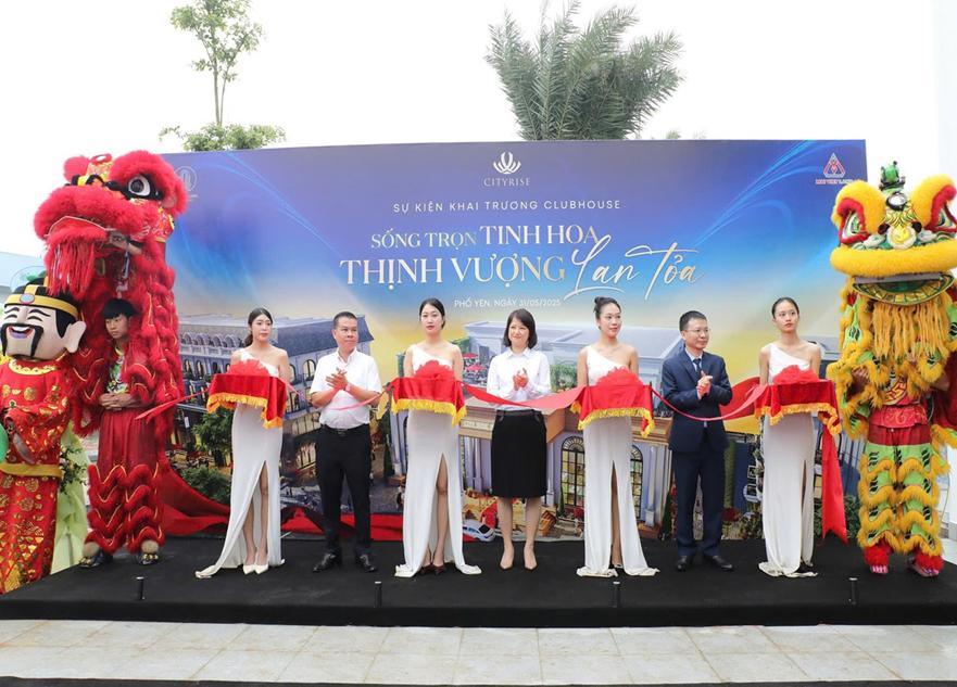 Chủ đầu tư Bắc Thăng Long - Thành Đồng bàn giao sổ đỏ cho cư dân City Rise - Ảnh 3.