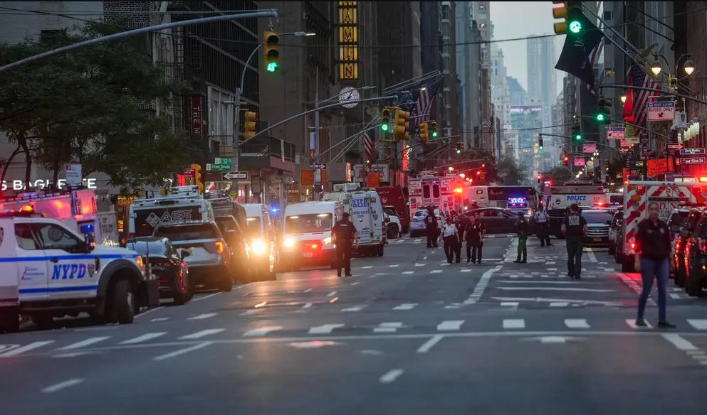 Nóng: Một giám đốc cấp cao vừa bị bắn chết ngay tại trụ sở quỹ tài sản lớn bậc nhất thế giới - Ảnh 3.