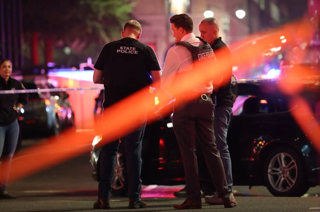 Nóng: Một giám đốc cấp cao vừa bị bắn chết ngay tại trụ sở quỹ tài sản lớn bậc nhất thế giới - Ảnh 6.